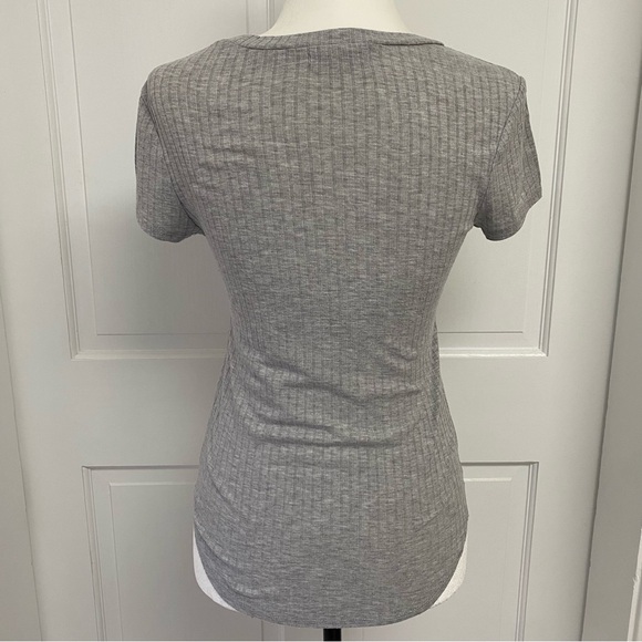 NWOT - Y2K Style Grey T Shirt - Picture 4 of 7